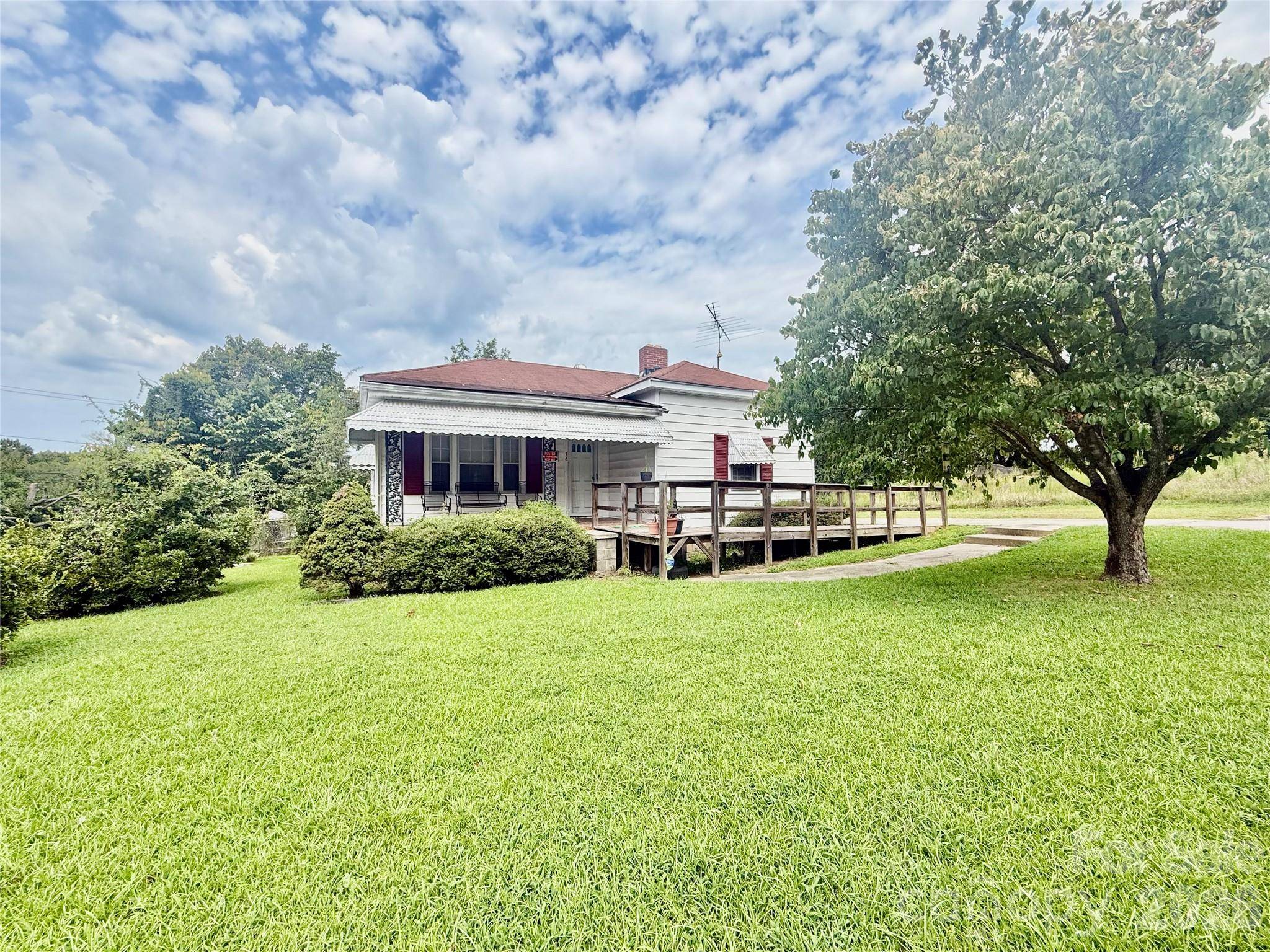 36 Holly ST, Great Falls, SC 29055