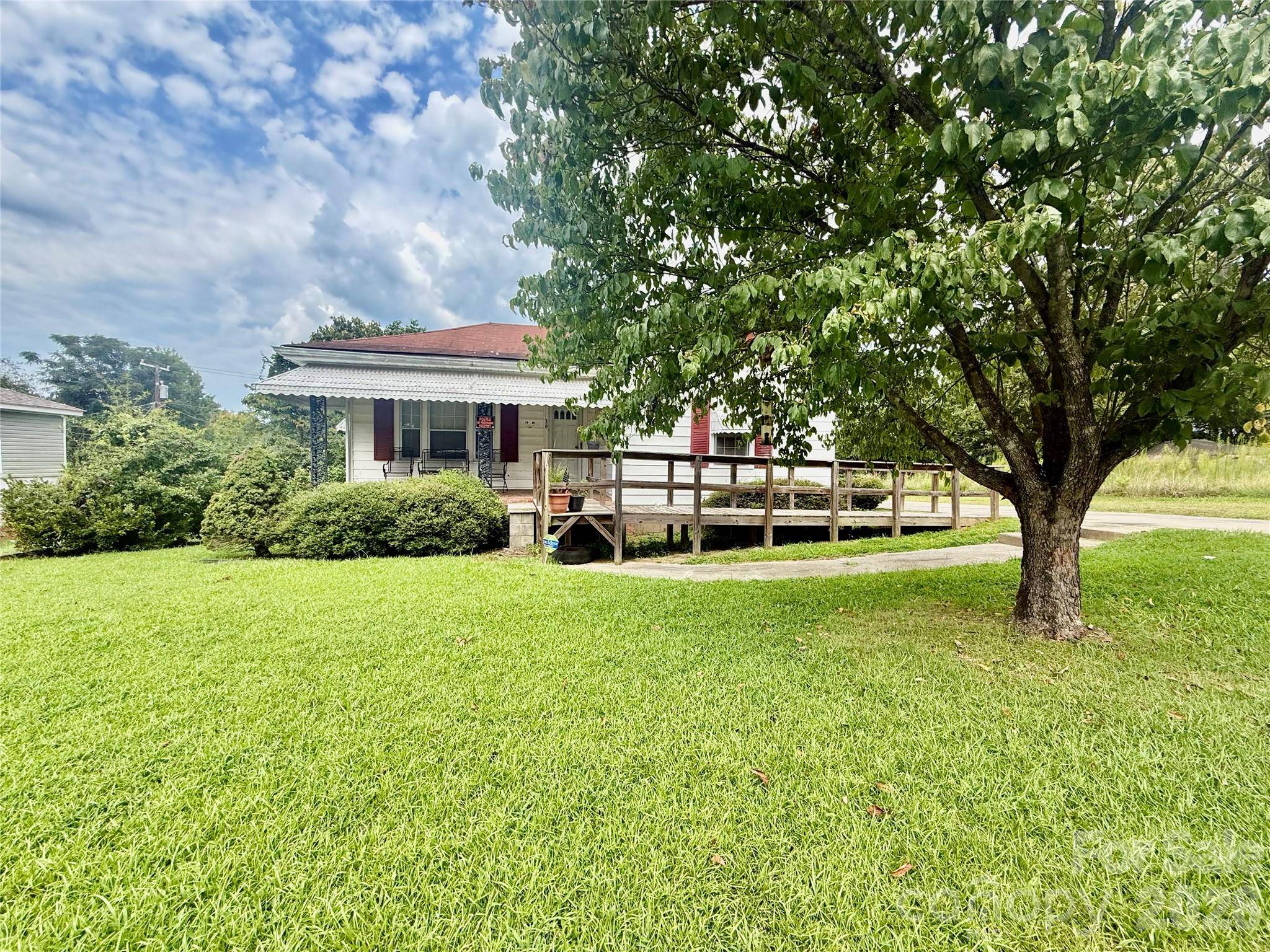 36 Holly ST, Great Falls, SC 29055