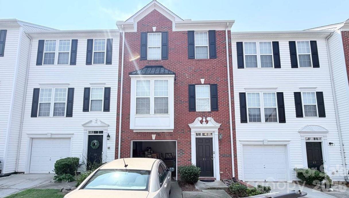 31 Heritage Oak WAY, Simpsonville, SC 29681
