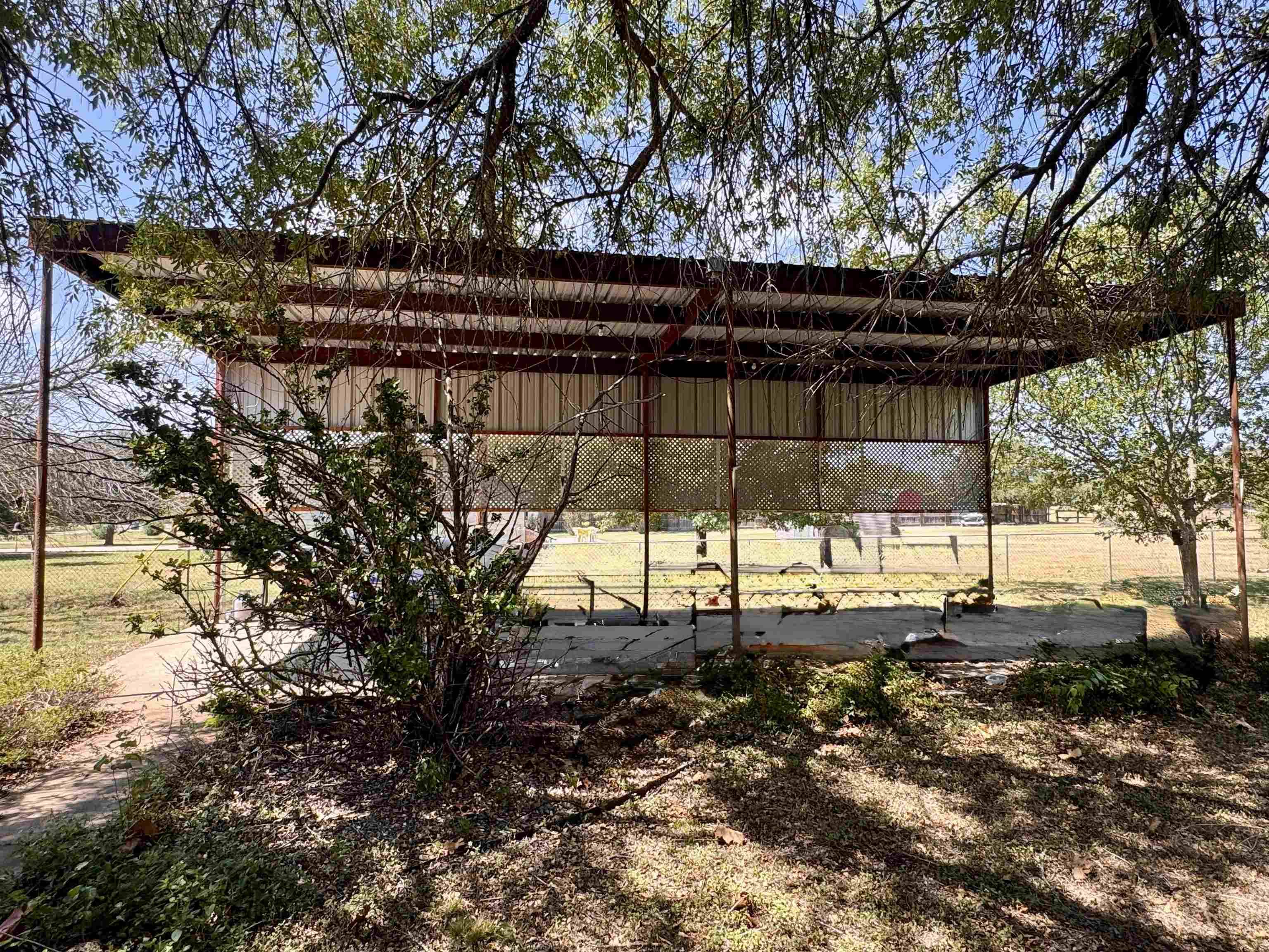 306 Sunset DR, Burnet, TX 78611