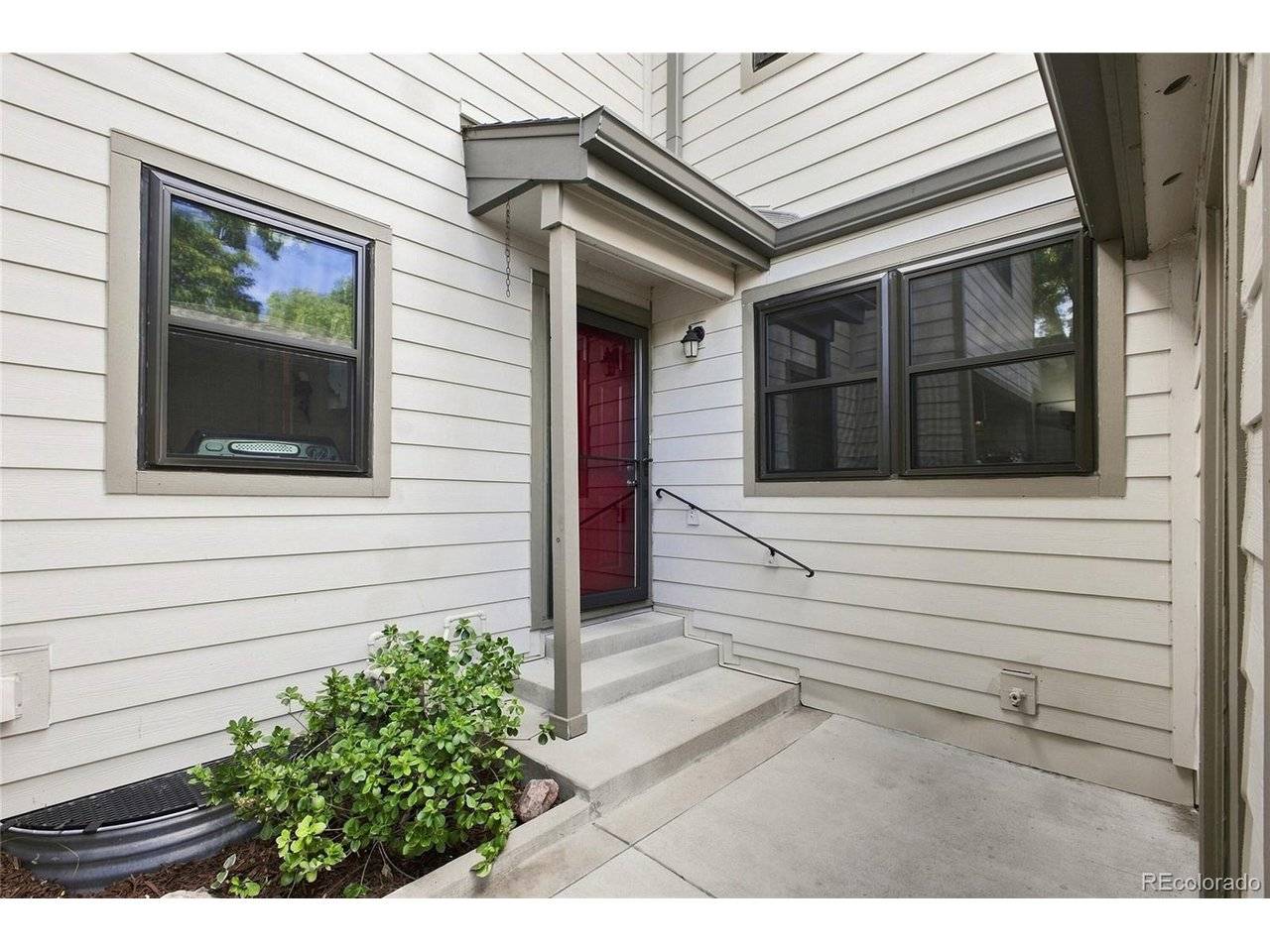 7925 W Layton #302, Denver, CO 80123