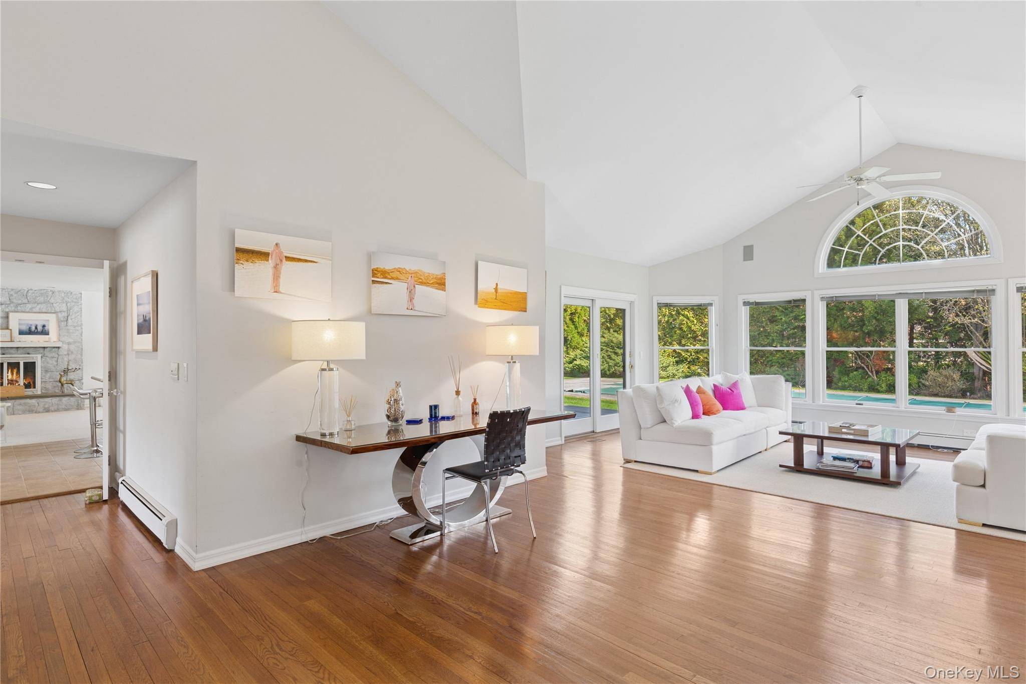 8 Niamogue LN, Quogue, NY 11959