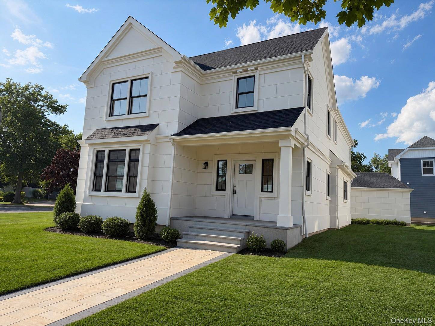 131 Searingtown RD, Albertson, NY 11507