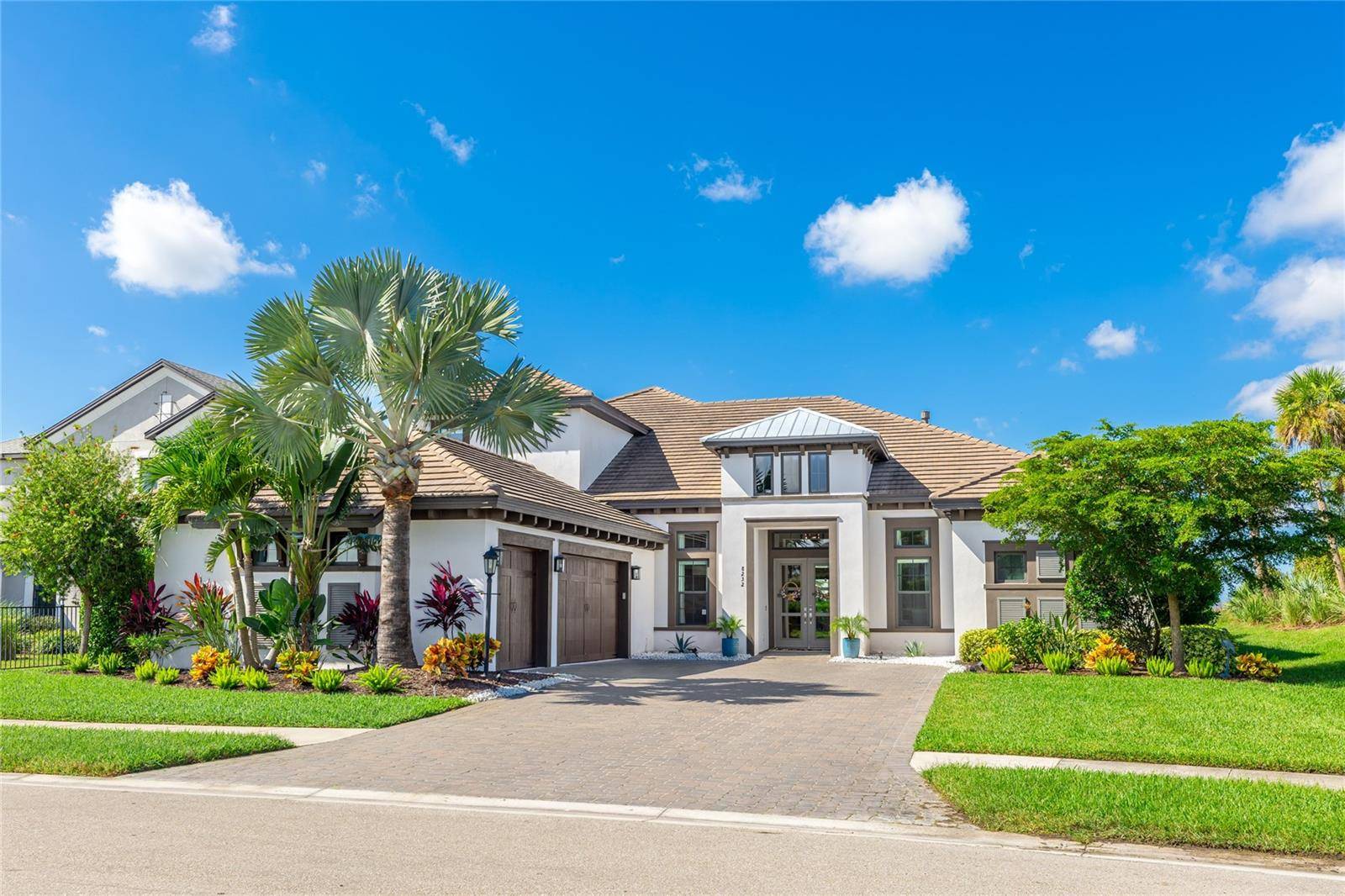 8232 SUMMER NIGHT RD, Sarasota, FL 34241