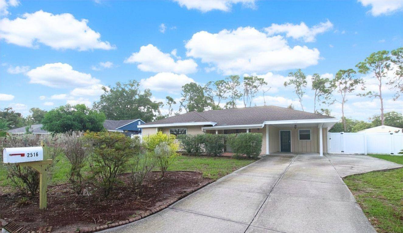 2516 E MILMAR DR, Sarasota, FL 34237