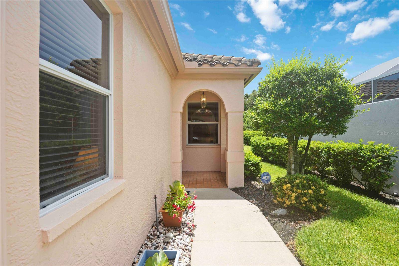 3852 AMAPOLA LN, Sarasota, FL 34238