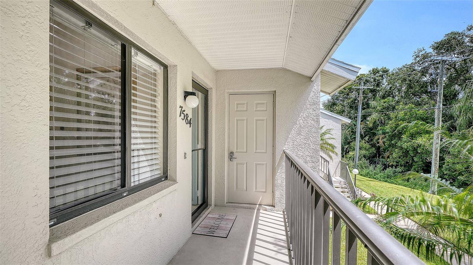 7584 EAGLE CREEK DR #7584, Sarasota, FL 34243