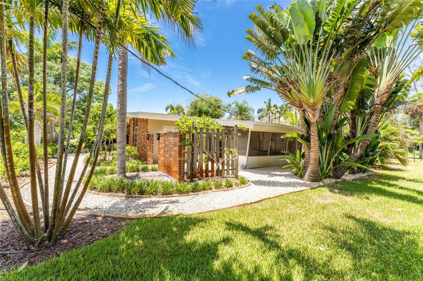 20 SPANIARDS RD, Placida, FL 33946