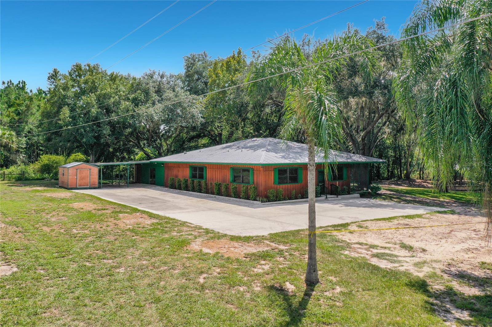 37751 LAKE DALHOUSIE DR, Eustis, FL 32736