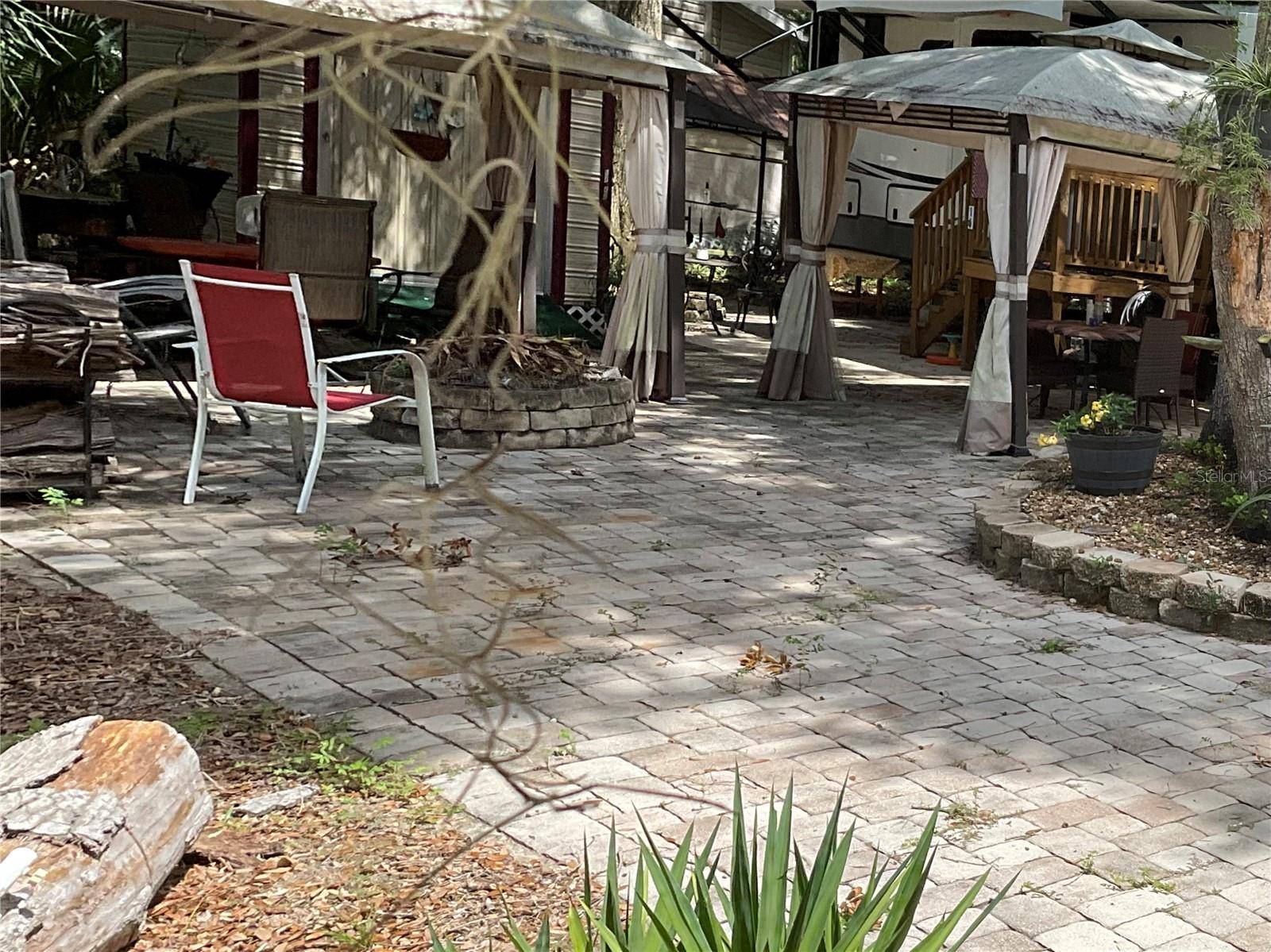 25191 NE 142ND PL, Fort Mc Coy, FL 32134