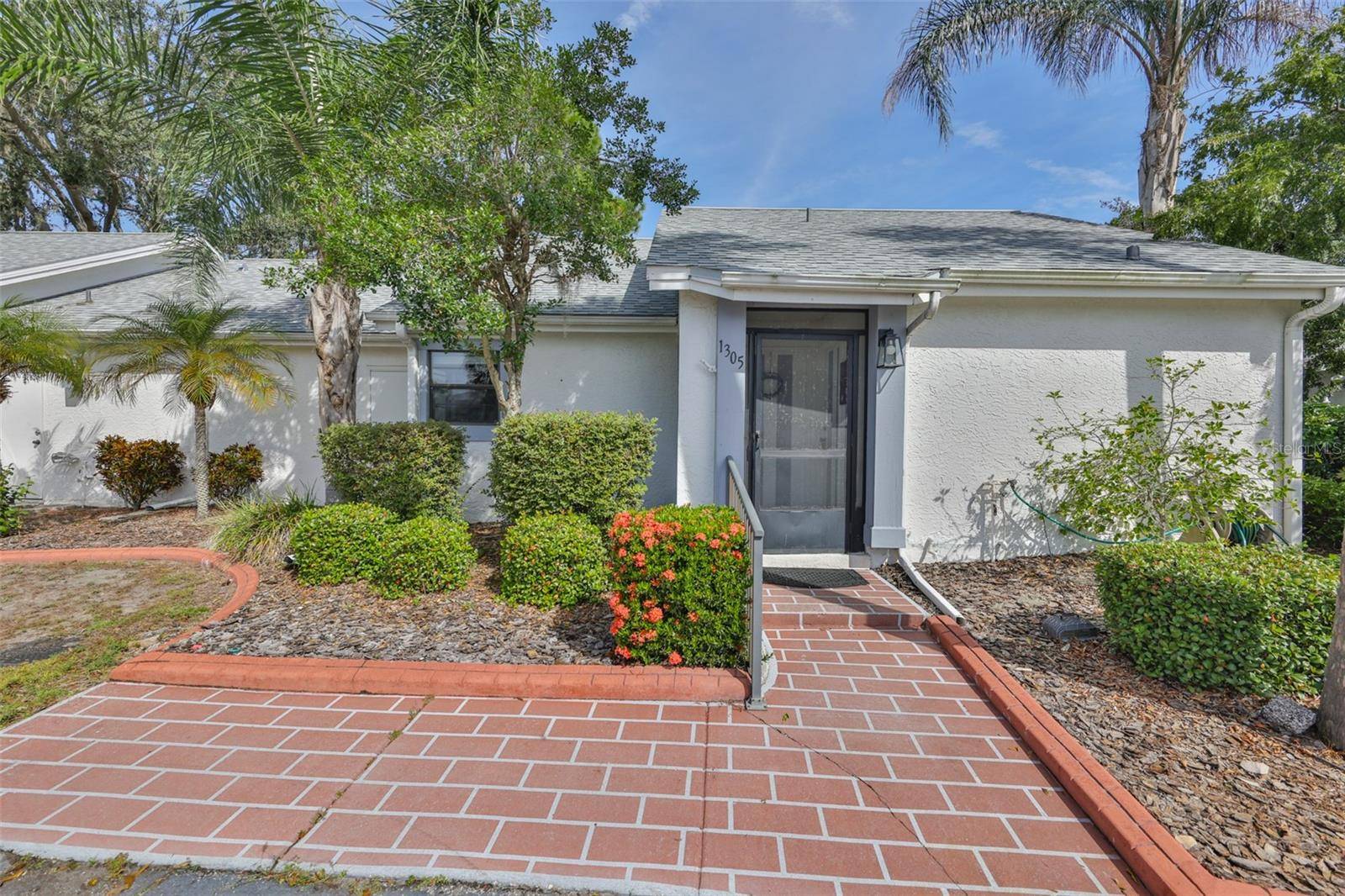 1305 SPRY CT, Sun City Center, FL 33573