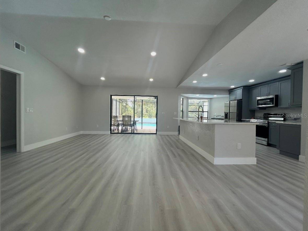 11189 LINDEN DR, Spring Hill, FL 34609