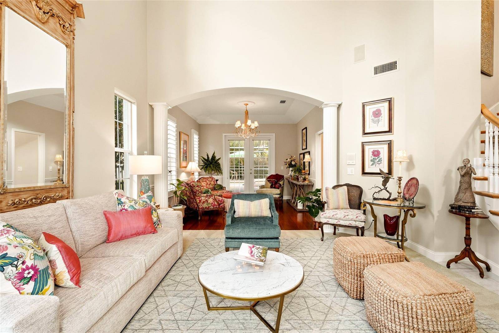 1246 DARLINGTON OAK CIR NE, St Petersburg, FL 33703