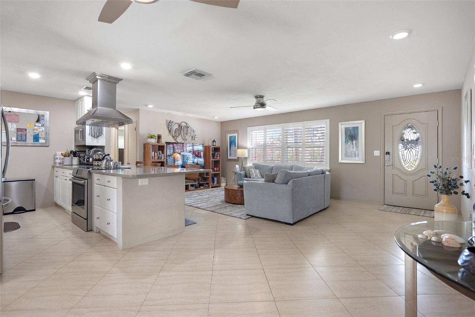 101 MADONNA BLVD, Tierra Verde, FL 33715