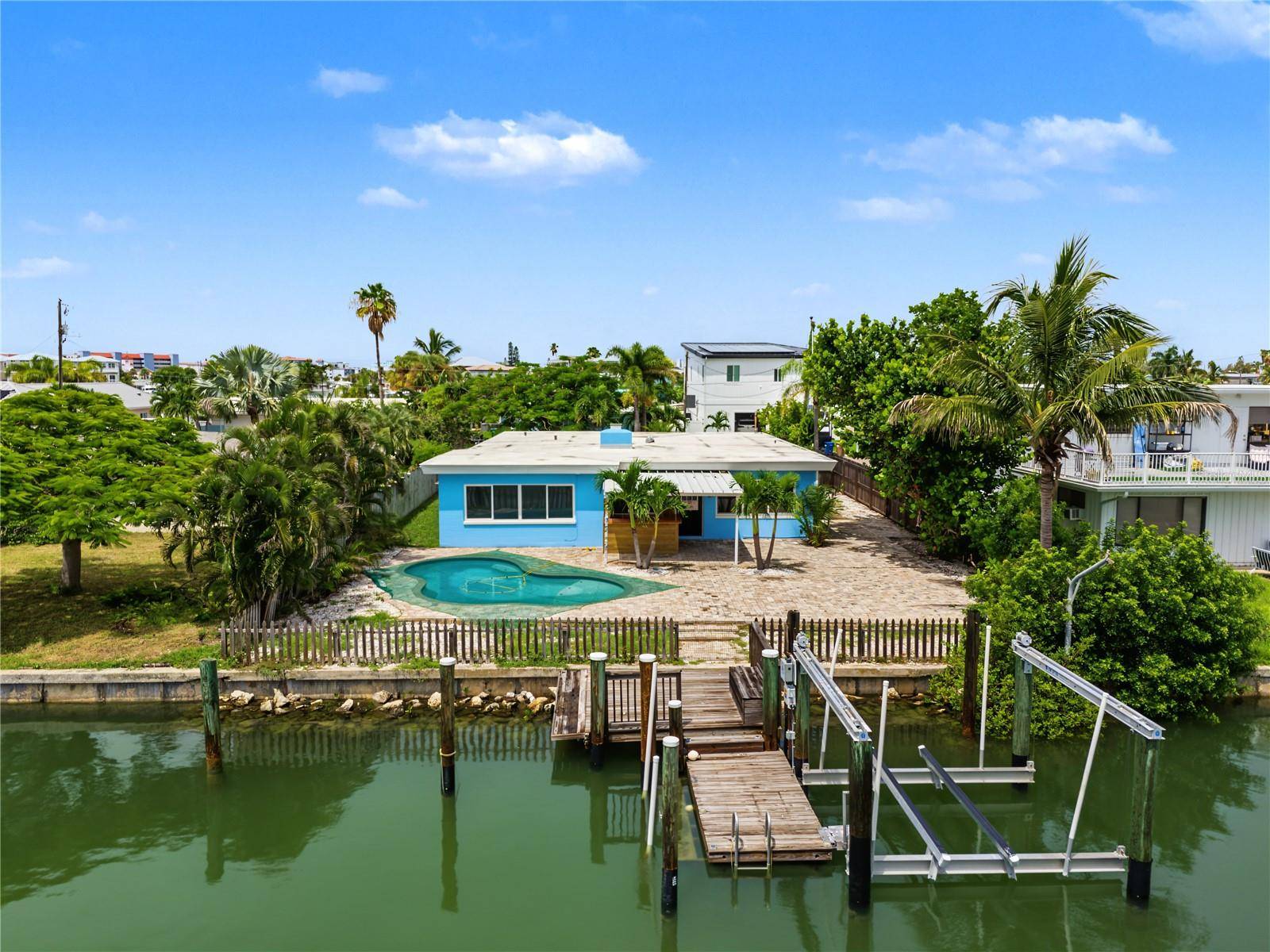 403 NORMANDY RD, Madeira Beach, FL 33708