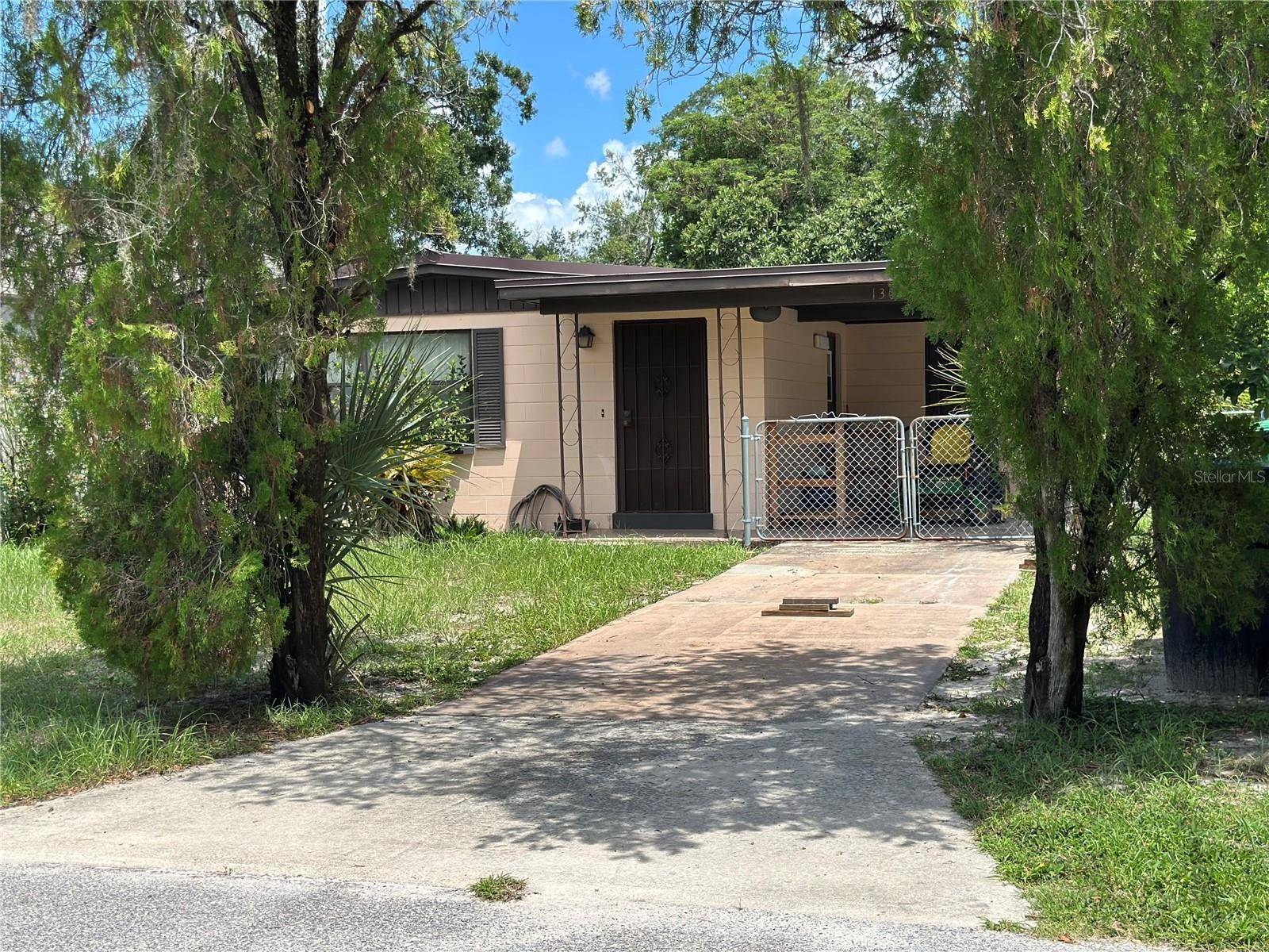 1301 W HAMILTON AVE, Tampa, FL 33604