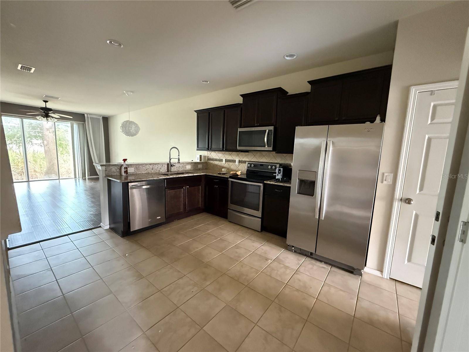 4951 WHITE SANDERLING CT, Tampa, FL 33619