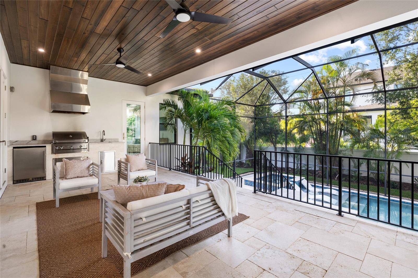 5025 W DANTE AVE, Tampa, FL 33629