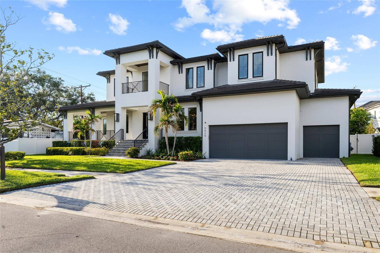 5025 W DANTE AVE, Tampa, FL 33629