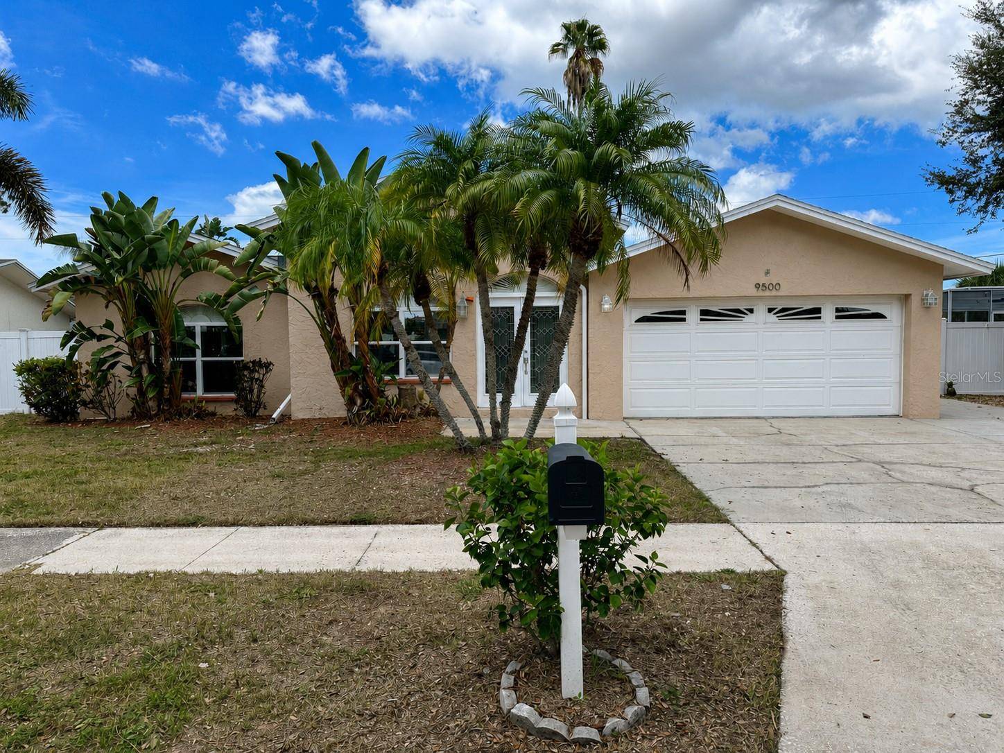 9500 118TH LN, Seminole, FL 33772