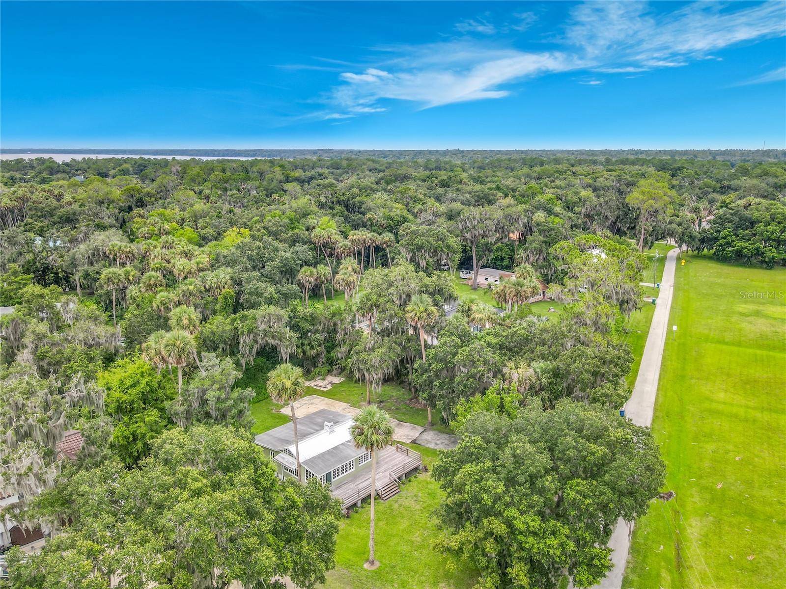 556 STONE ISLAND RD, Enterprise, FL 32725
