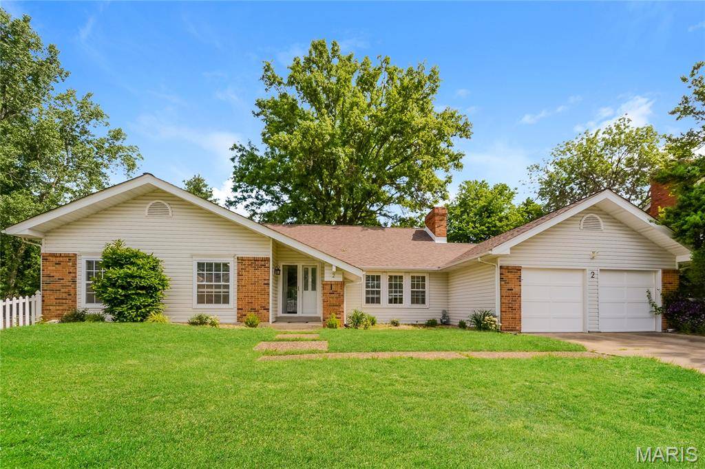 2 Saw Mill WAY, St Charles, MO 63303