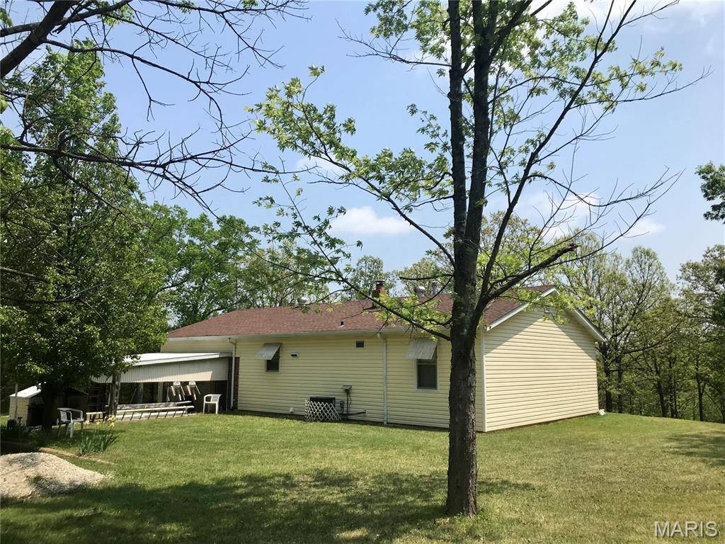 13505 State Rd E RD, De Soto, MO 63020