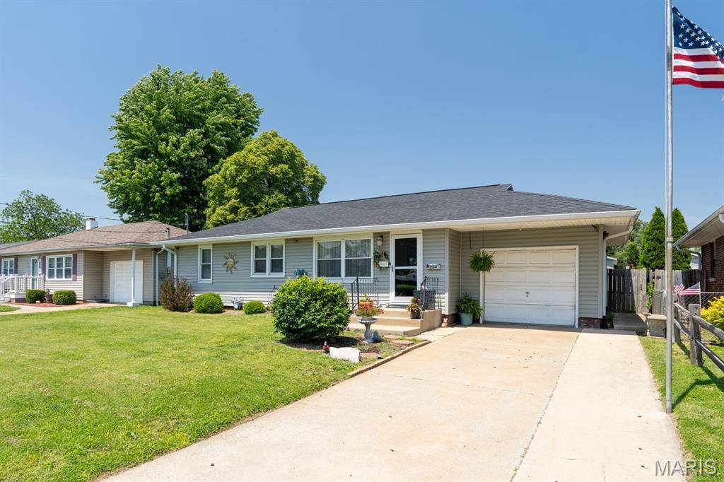 804 Ewing ST, East Alton, IL 62024