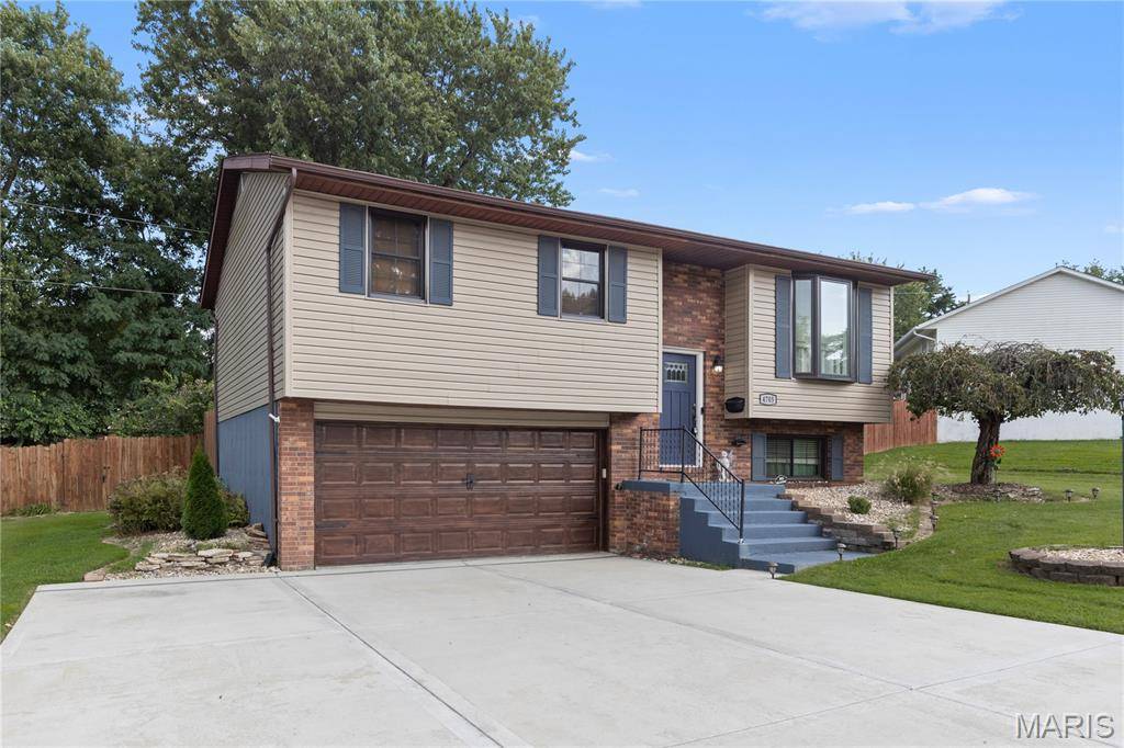 4705 Snow White TER, Alton, IL 62002