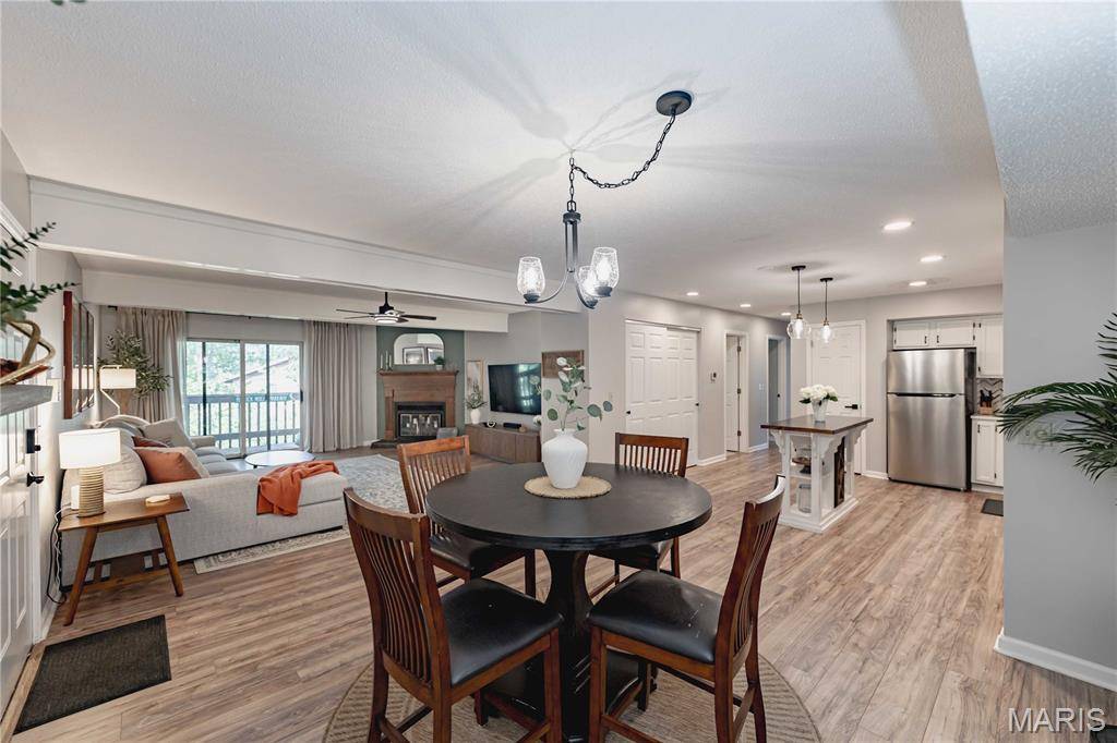 15026 Baxter Village DR #E, Chesterfield, MO 63017