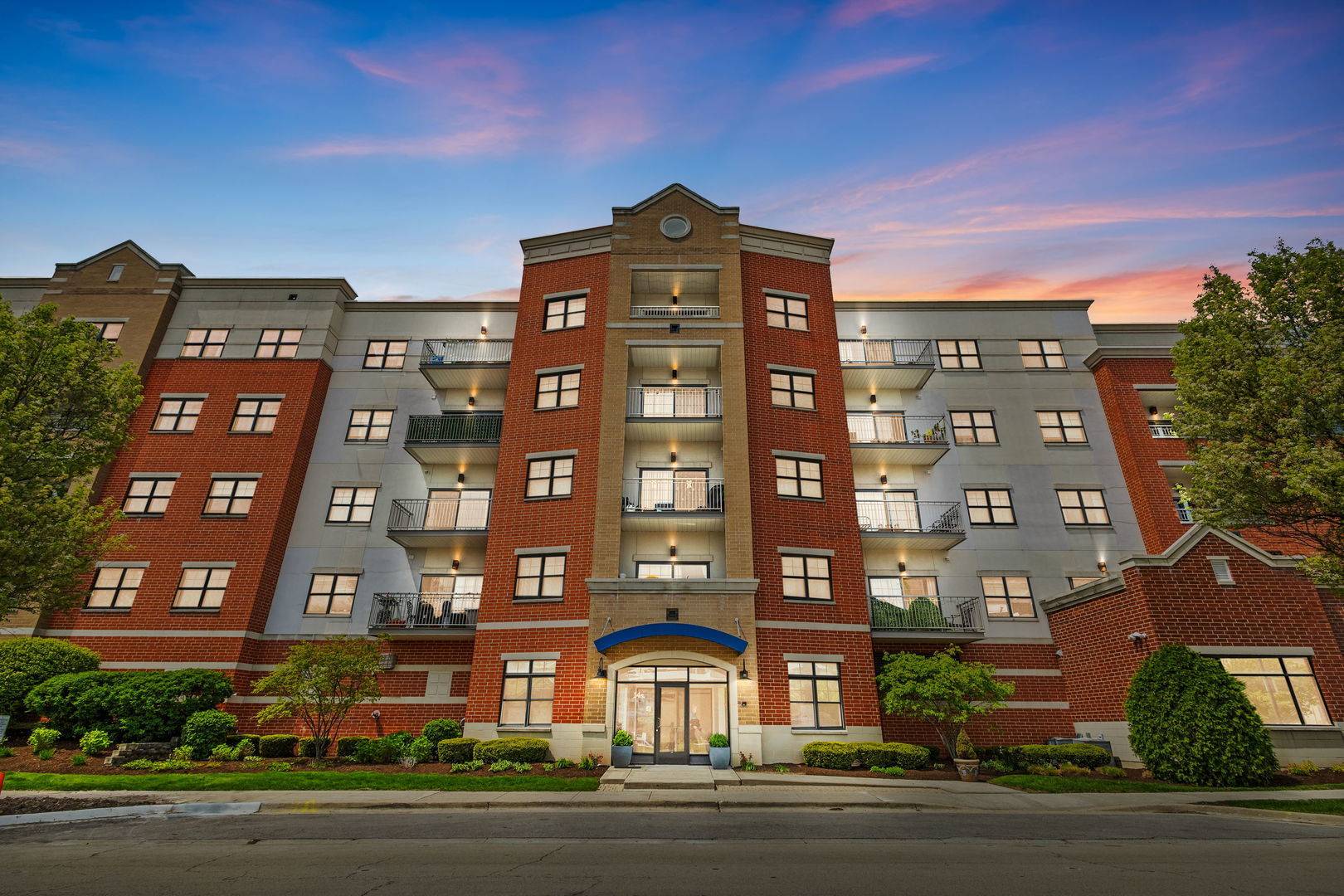 14 S Prospect ST #405, Roselle, IL 60172