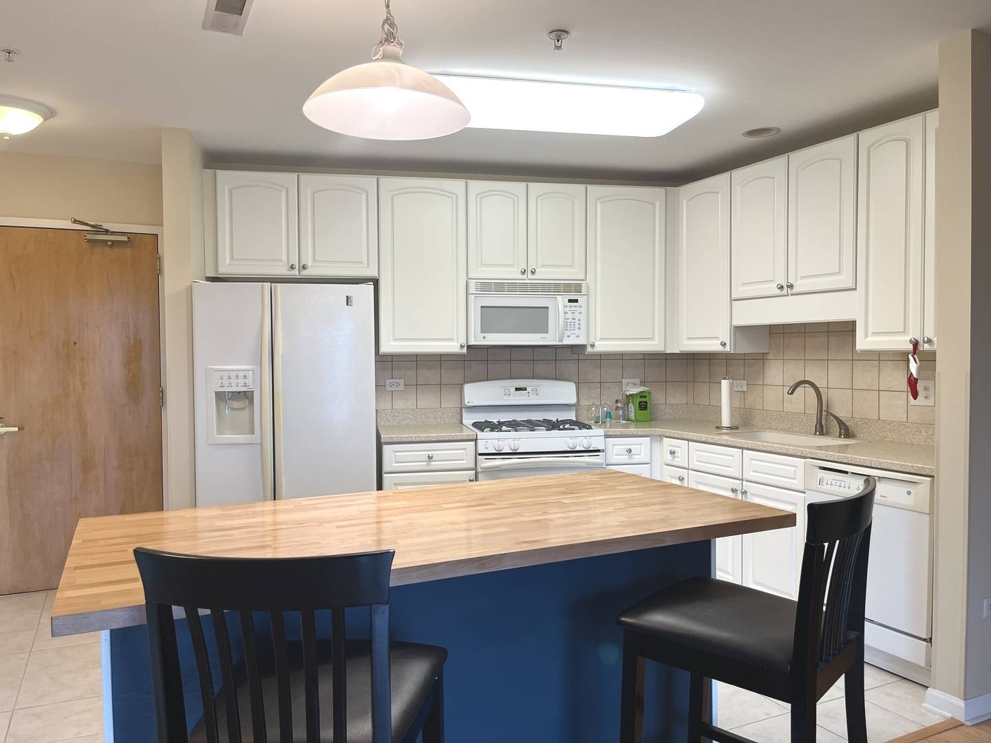 14 S Prospect ST #405, Roselle, IL 60172
