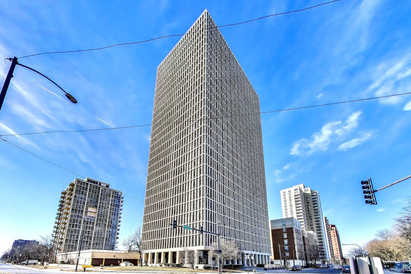 6700 S South Shore DR #17C, Chicago, IL 60649