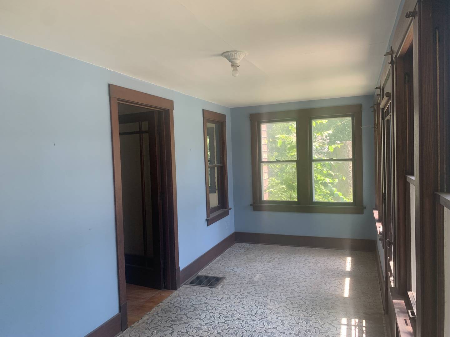 Address not disclosed, Woodstock, IL 60098