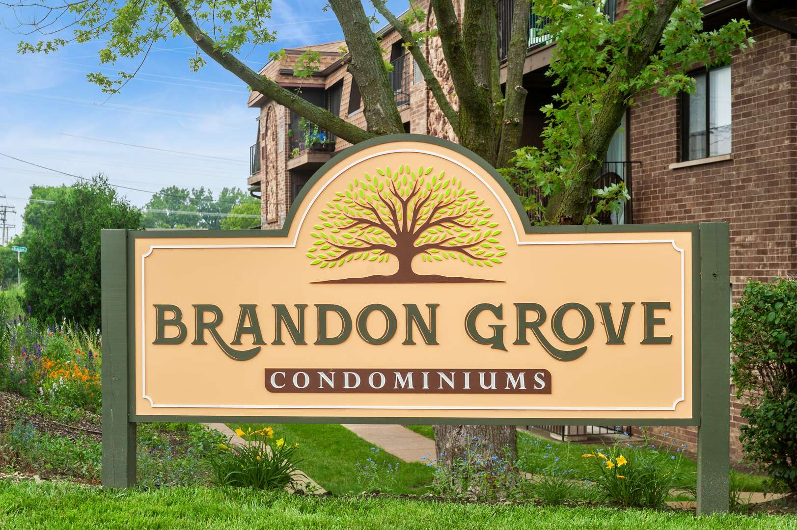 111 W Brandon CT #E33, Palatine, IL 60067