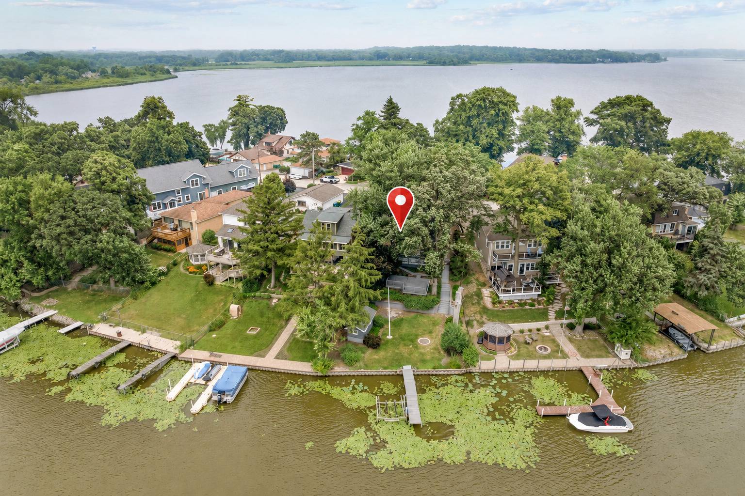 176 Riverside Island DR, Fox Lake, IL 60020