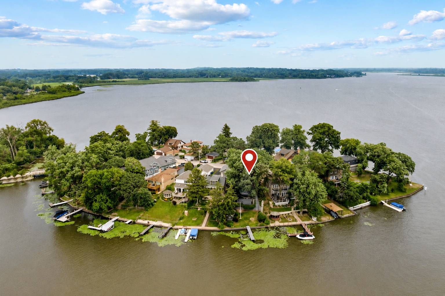 176 Riverside Island DR, Fox Lake, IL 60020
