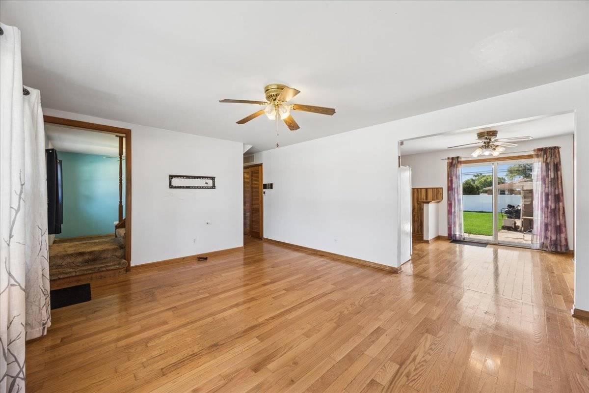 6525 W 83 PL, Burbank, IL 60459