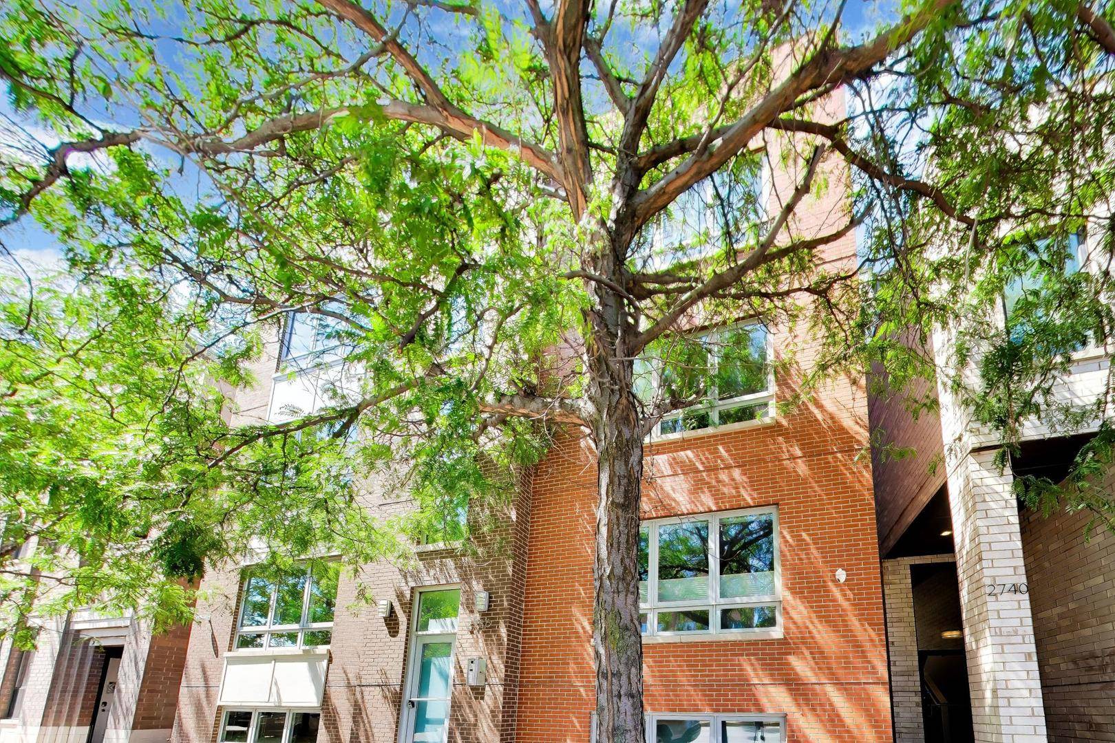 2736 N Ashland AVE #2S, Chicago, IL 60614