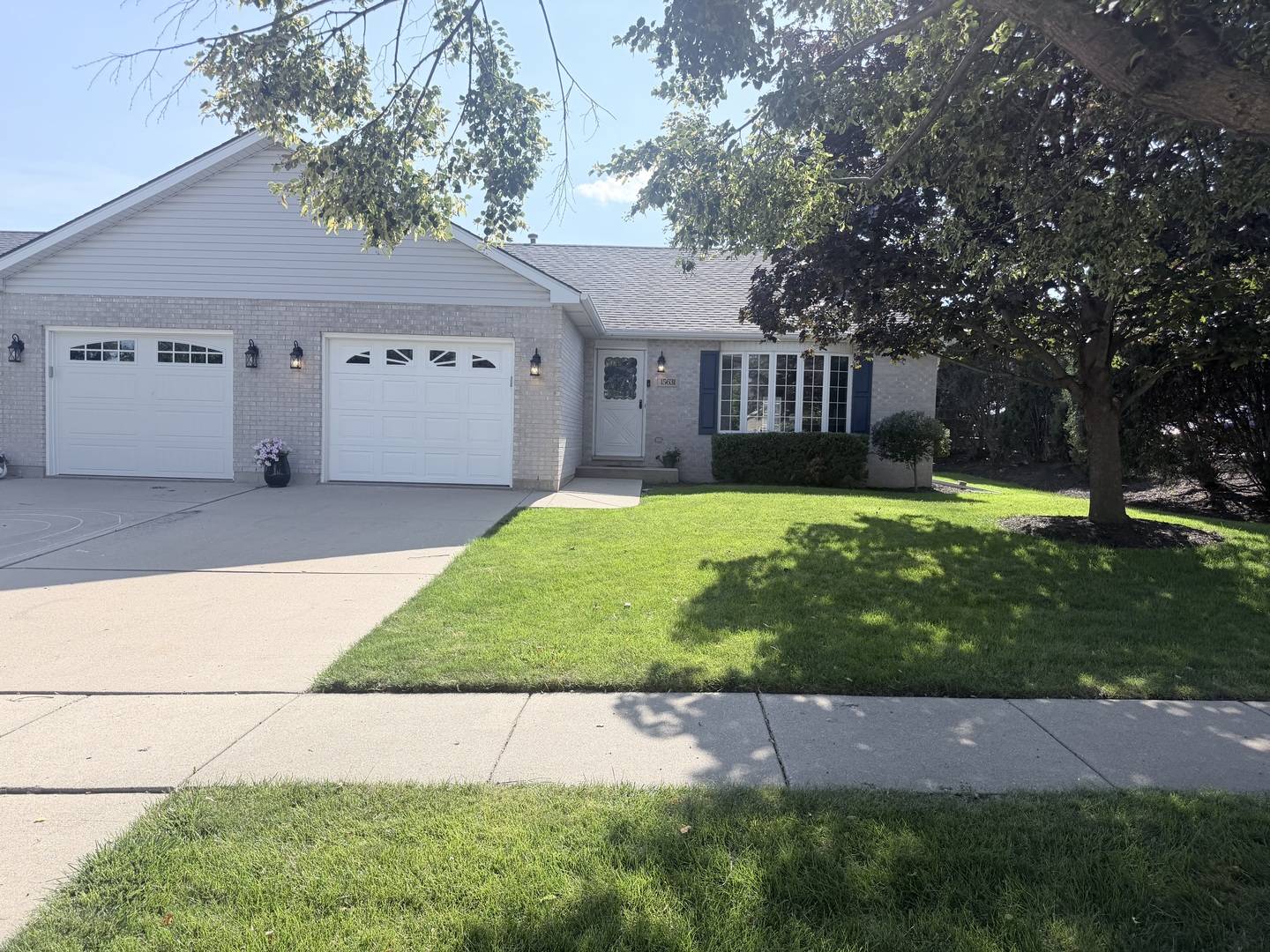 15631 W Waterford LN, Manhattan, IL 60442