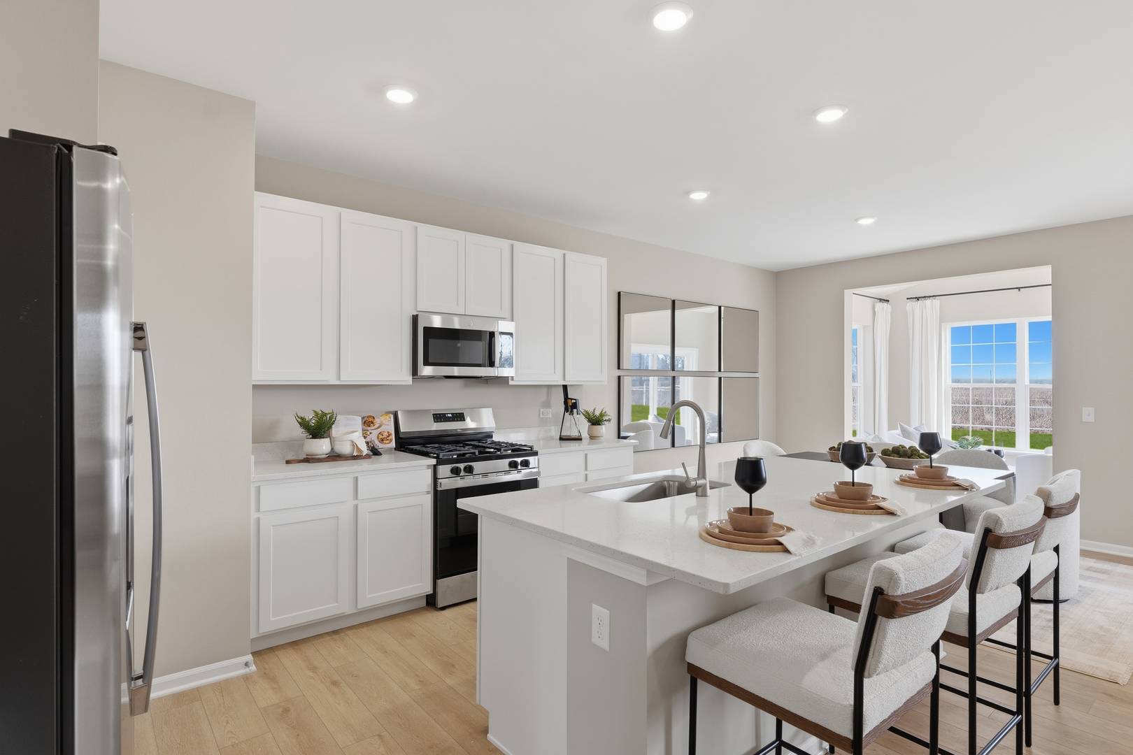 1104 Rebecca CT, Libertyville, IL 60048