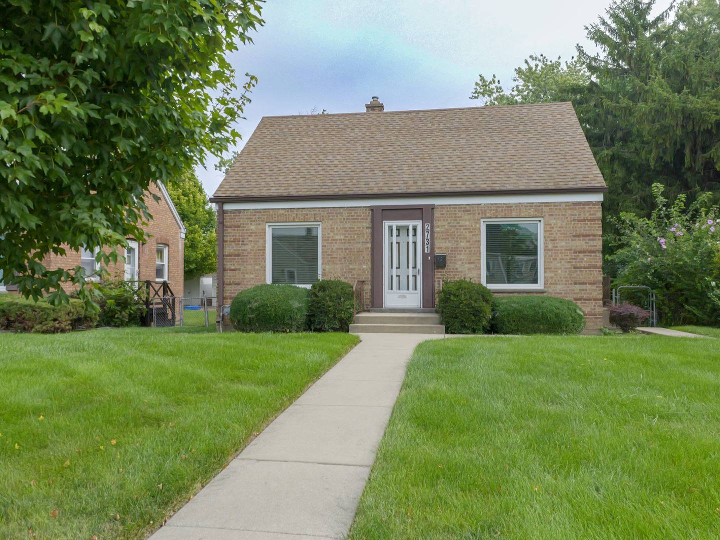2731 Elder LN, Franklin Park, IL 60131
