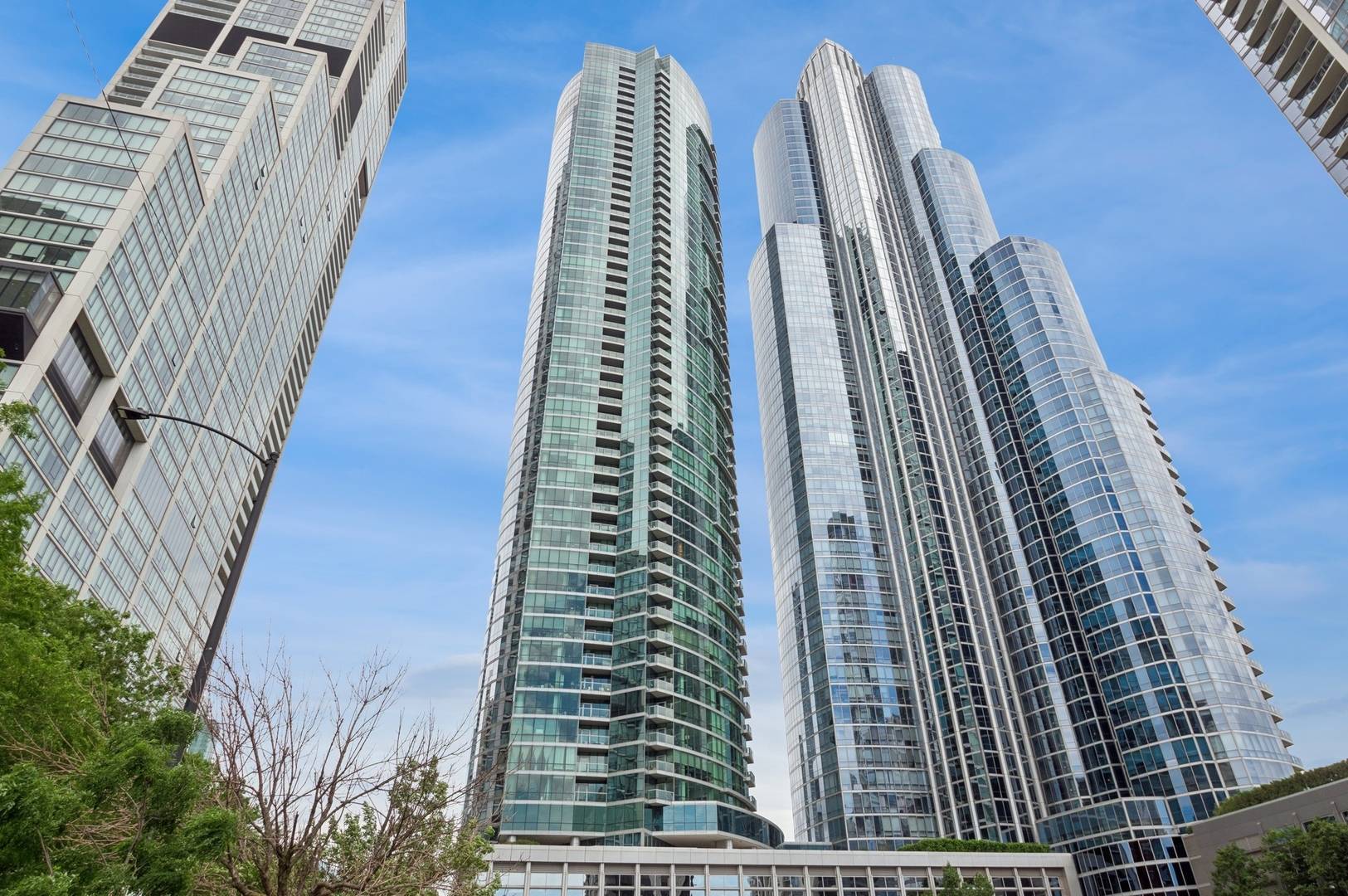 1201 S PRAIRIE AVE #4204, Chicago, IL 60605