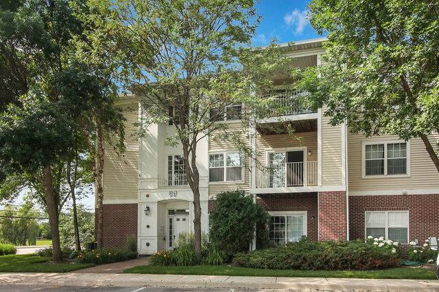 3243 Stratford CT #3B, Lake Bluff, IL 60044