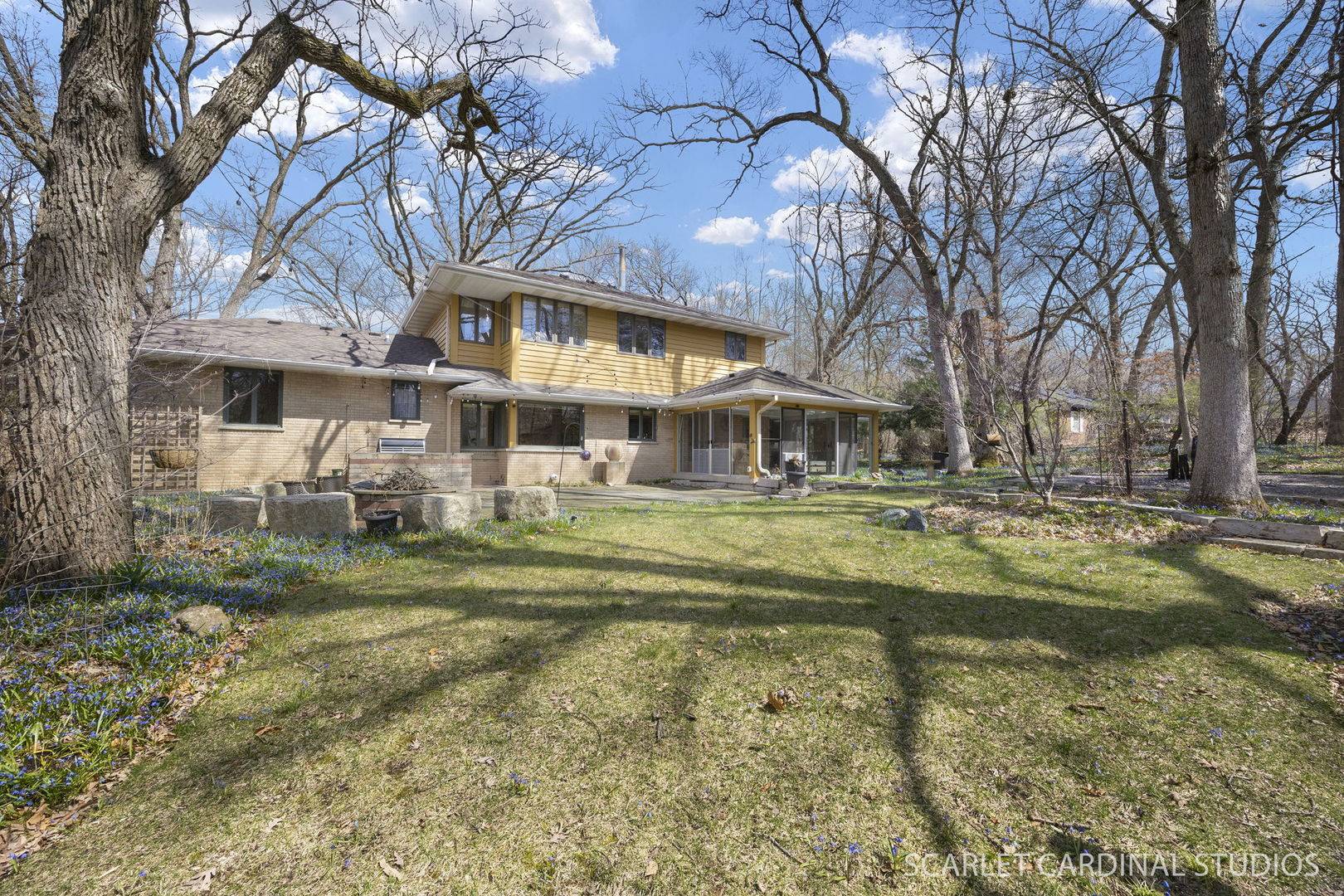 501 Glenwood TRL, Elgin, IL 60120