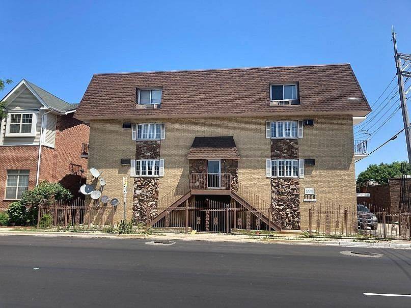 1128 Des Plaines AVE #102, Forest Park, IL 60130