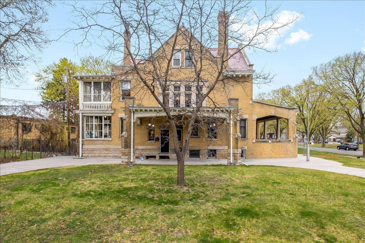 341 Dayton AVE, Saint Paul, MN 55102