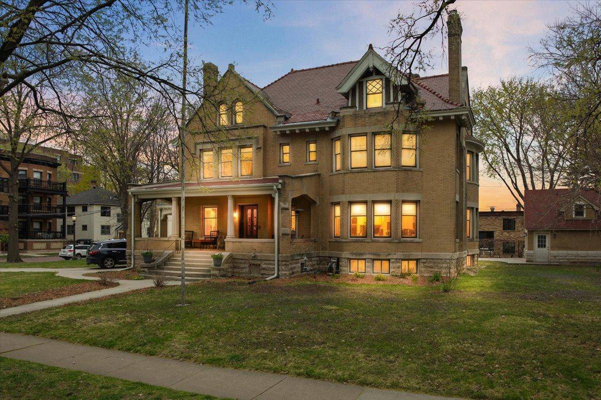 341 Dayton AVE, Saint Paul, MN 55102