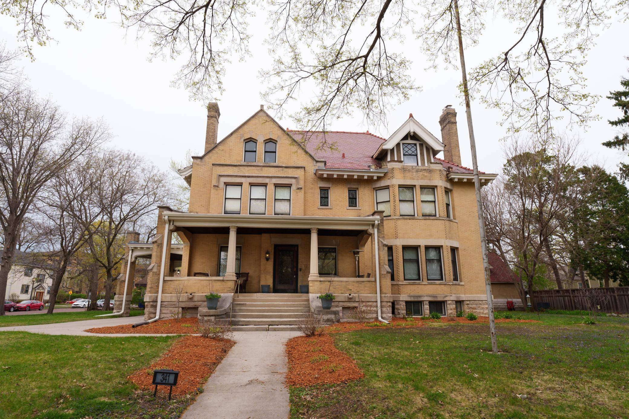 341 Dayton AVE, Saint Paul, MN 55102