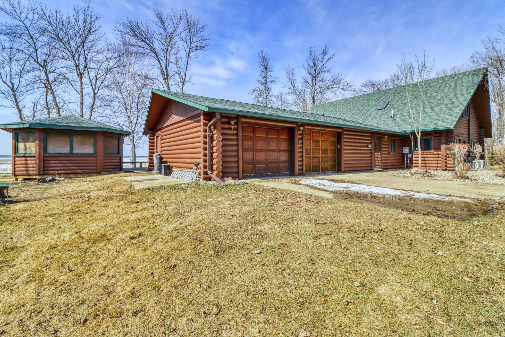 21748 E Height Of Land DR, Detroit Lakes, MN 56501